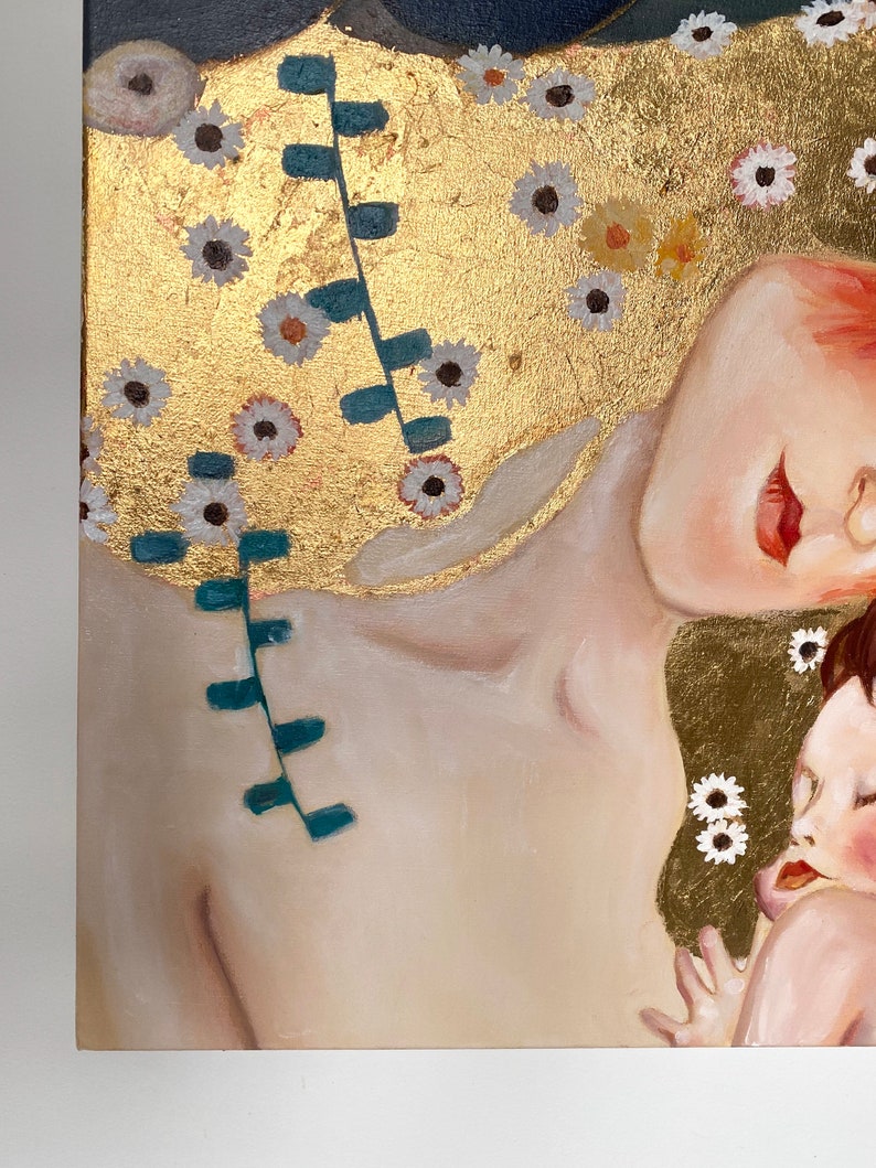 Golden Embrace-Personalized Gift Celebrating Motherhood & Abstract Art